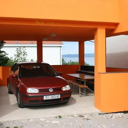 With Parking Space - 5514 Novi Vinodolski