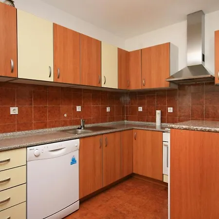 With Parking Space - 5514 Novi Vinodolski